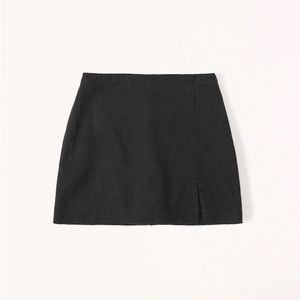 Black Linen-Blend Slit Mini Skort